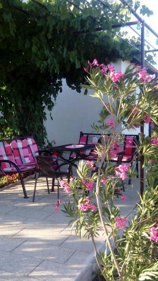 Apartments Zegarac House Korenica Bagian luar foto